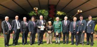 The Speaker and the Chairman of MAG with the Gunners